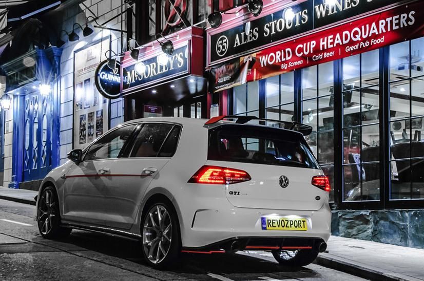 Volkswageny Golfy GTI oraz R podkręcone przez RevoZport