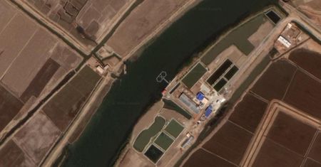 To żołnierze? Nie są ludźmi! Niepokojące zdjęcia satelitarne z Korei Północnej