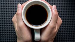 Tyle kawy dziennie może spowalniać biologiczne starzenie się. Ciekawe odkrycie