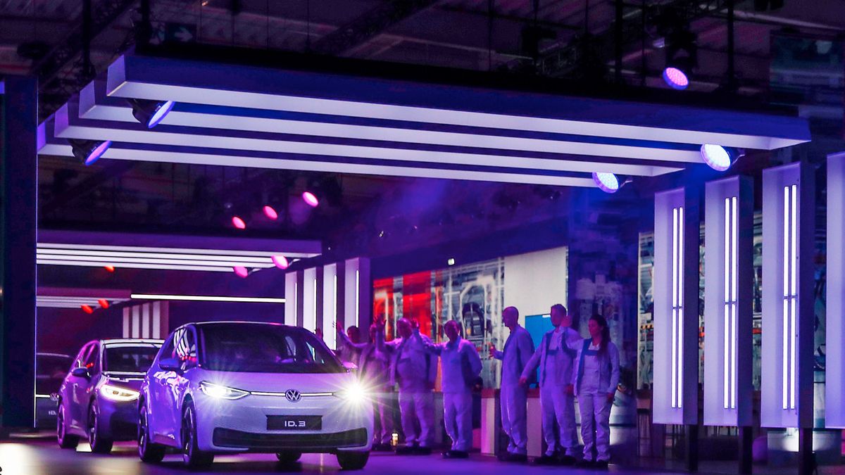W Volkswagenie ID.3 niemiecki koncern upatruje przełomu na miarę Golfa, a wcześniej Garbusa.