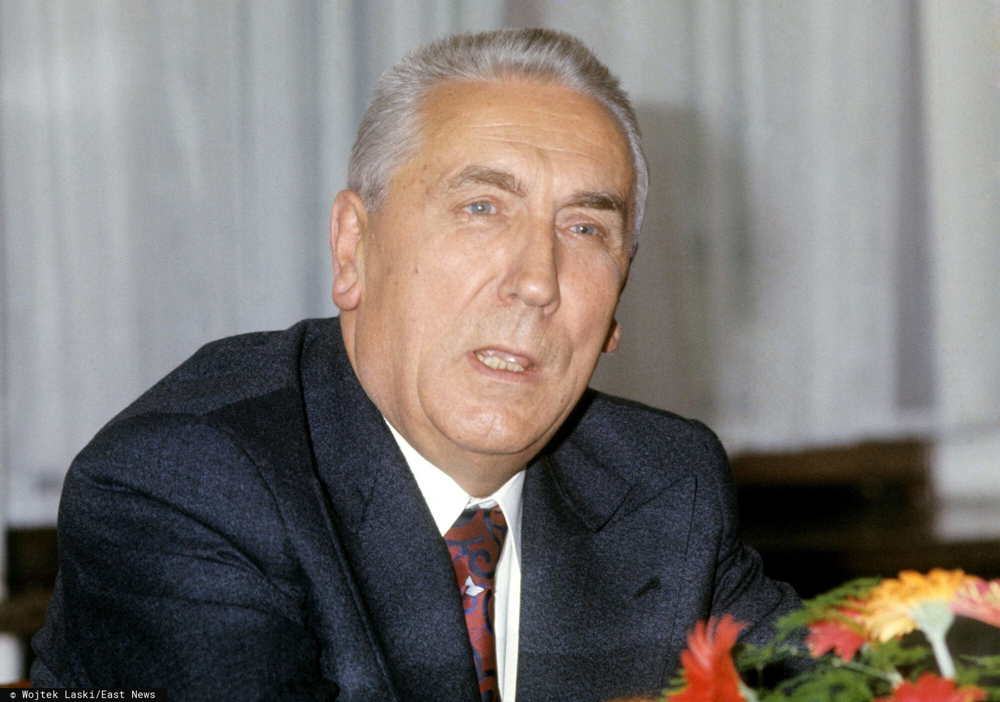 Z ?ycia PZPRPHOTO: WOJTEK LASKI / EAST NEWS 
Edward Gierek, I sekretarz KC PZPR, konferencja prasowa, 1977 
Edward Gierek (1913-2001) - polski polityk, dzialacz komunistyczny, w latach 1970-1980 I sekretarz KC PZPR, posel na Sejm PRL, czlonek Rady Panstwa (1976-1980), w latach 1971-1981 czlonek prezydium Ogolnopolskiego Komitetu Frontu Jednosci Narodu. Budowniczy Polski Ludowej.
PZPR I secretary, PRL communist leader Edward Gierek, 1970's
 
Conference de presse de Edward Gierek , Premier Secretaire PC polonais. POLOGNE, Varsovie
Wojtek Laski