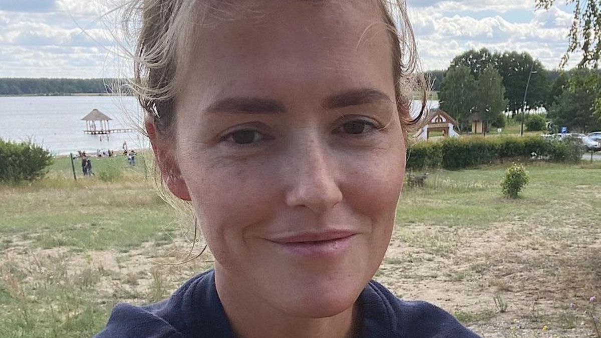 Olga Frycz chwali się formą w bikini. Jej brzuch robi wrażenie