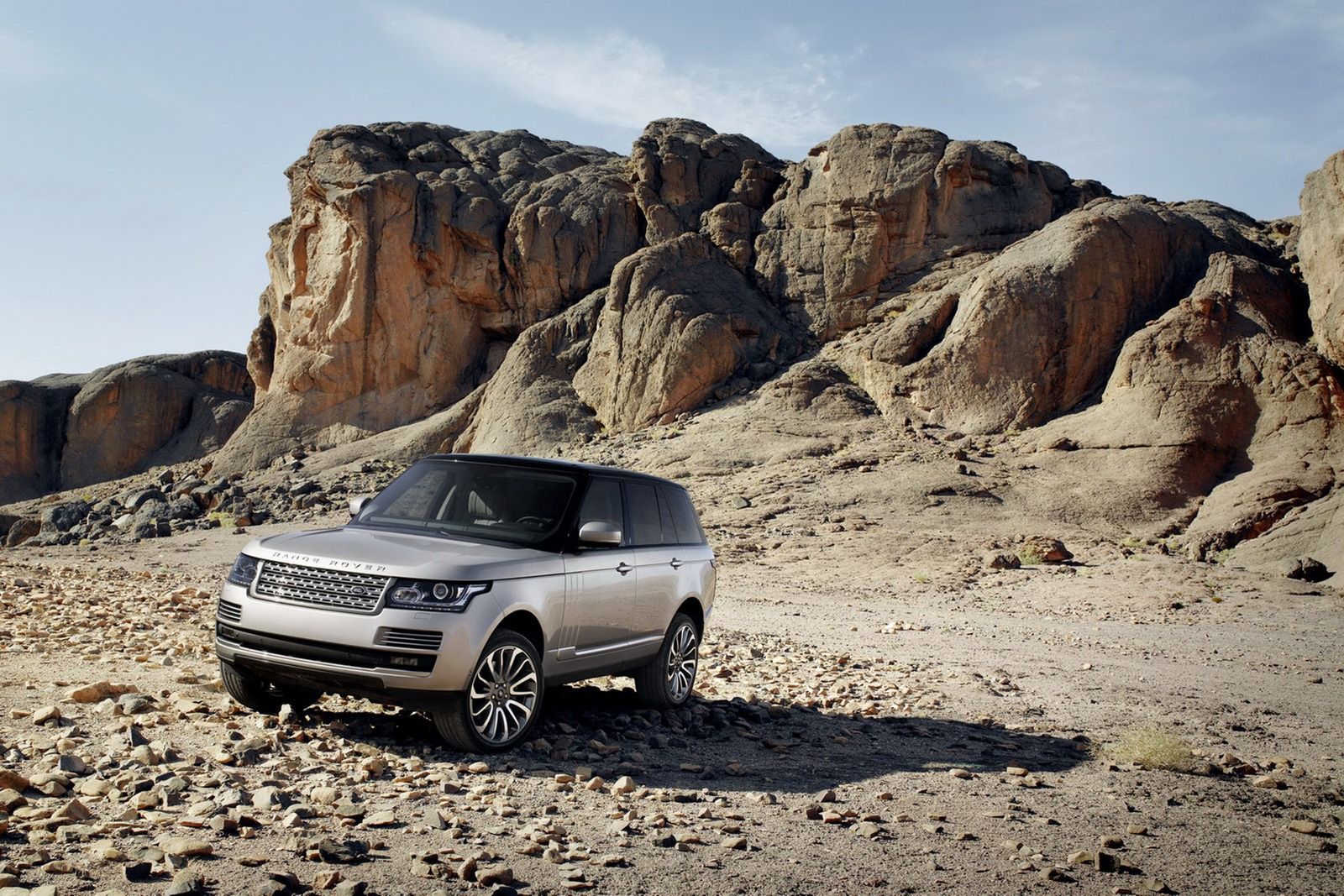 Nowy Ranger Rover (2013) w obszernej galerii 68