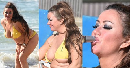 48-letnia gwiazdka brytyjskiego "Big Brothera" w bikini na plaży (ZDJĘCIA)