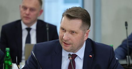 Uderzył w Hermelińskiego. Czarnek grzmi, pisze o "skandalu"