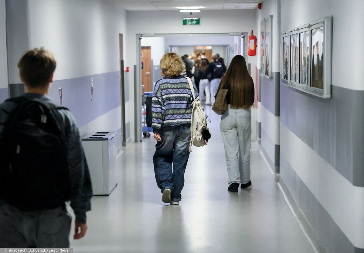 Zmusił ucznia do ogolenia głowy. Jest decyzja ws. dyrektora krakowskiego liceum