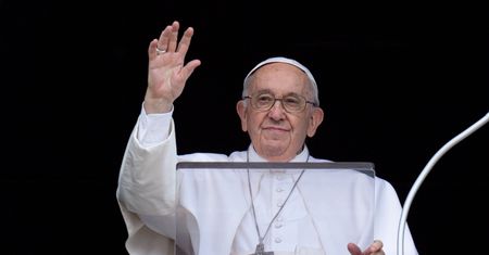 Papież tłumaczy się ze swoich słów. "Nie jest osobą nieomylną"