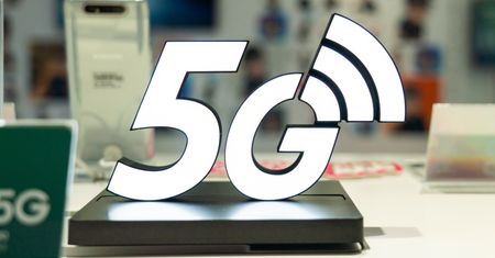 "Prawdziwe 5G" może pojawić się w Polsce szybciej niż oczekiwano. Rusza kolejny etap aukcji
