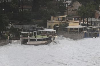 Cyklon na turystycznej wyspie. "Było ostro"