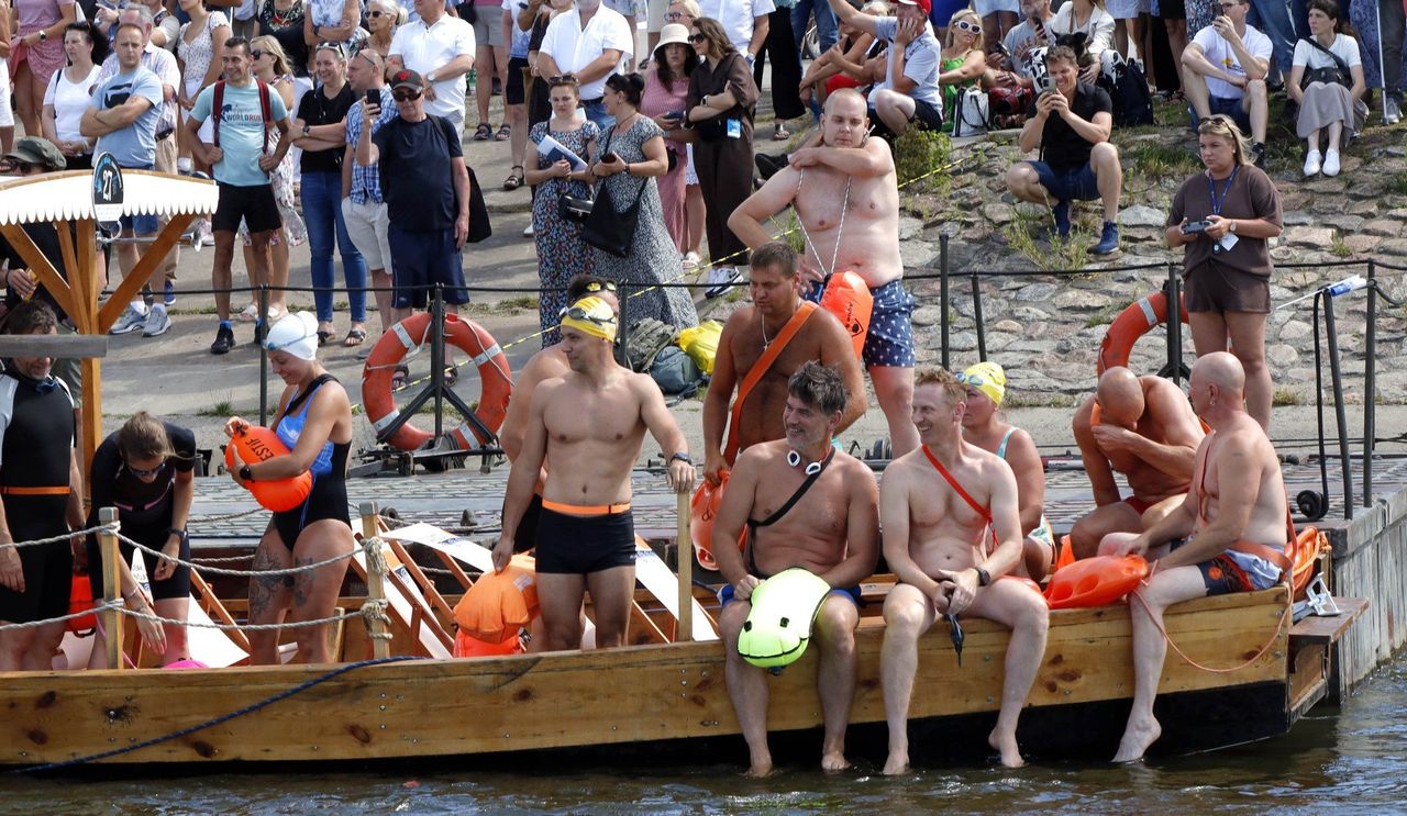 Grudziądz: Festiwal Wisły. Śmiałkowie przepłynęli rzekę wpław