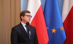 Szef Centrum Informacyjnego Rządu dorabia w litewskiej spółce. "Polityczna synekura"