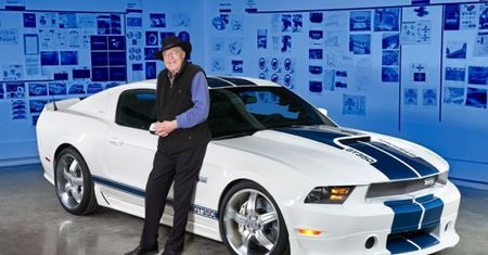 Carroll Shelby stanie przed sądem?