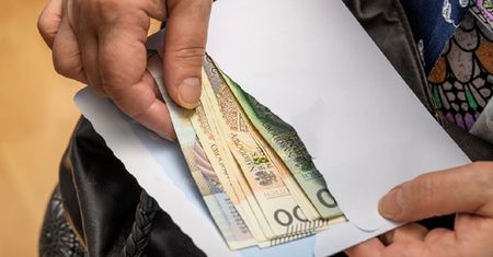 Podszywają się pod znane firmy. 72-latka straciła ponad pół miliona zł