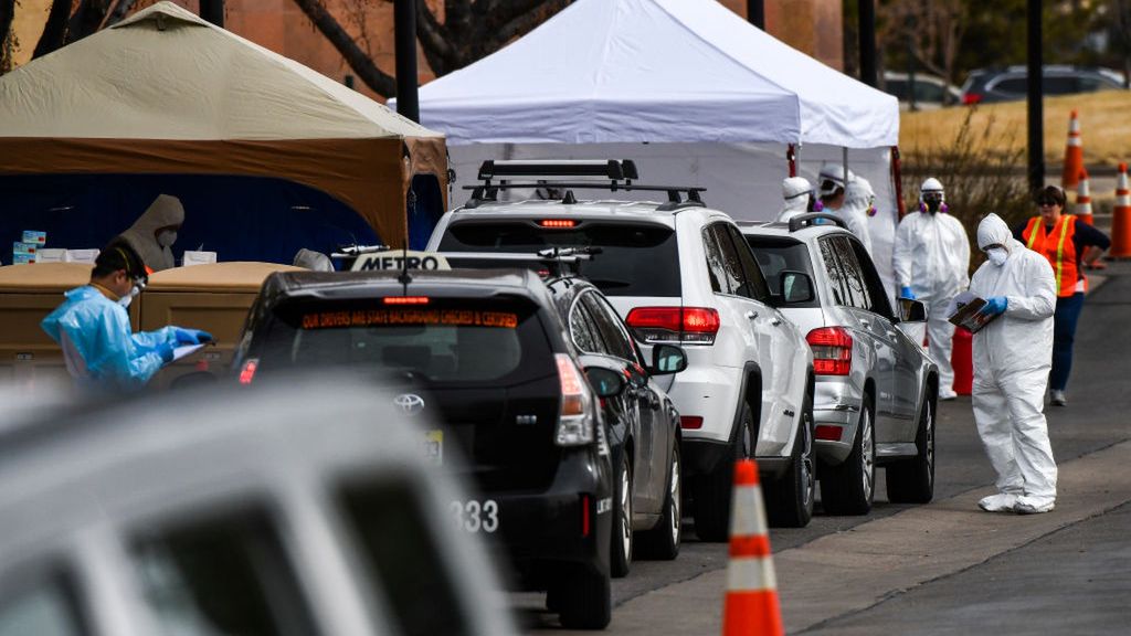 Koronawirus zaczyna szaleć w kolejnych stanach, które dotychczas unikały najgorszych skutków pandemii.
