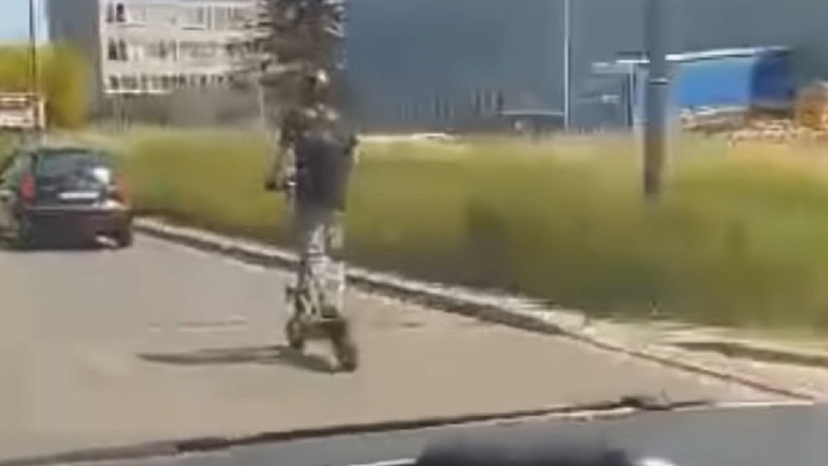 Pędził 100 km/h na szerokiej drodze 