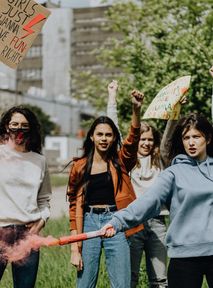 Kobiety na ulicach. Walka o uchylenie przestarzałych przepisów aborcyjnych