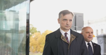 Jest decyzja. Zbigniew Ziobro bez ważnego paszportu