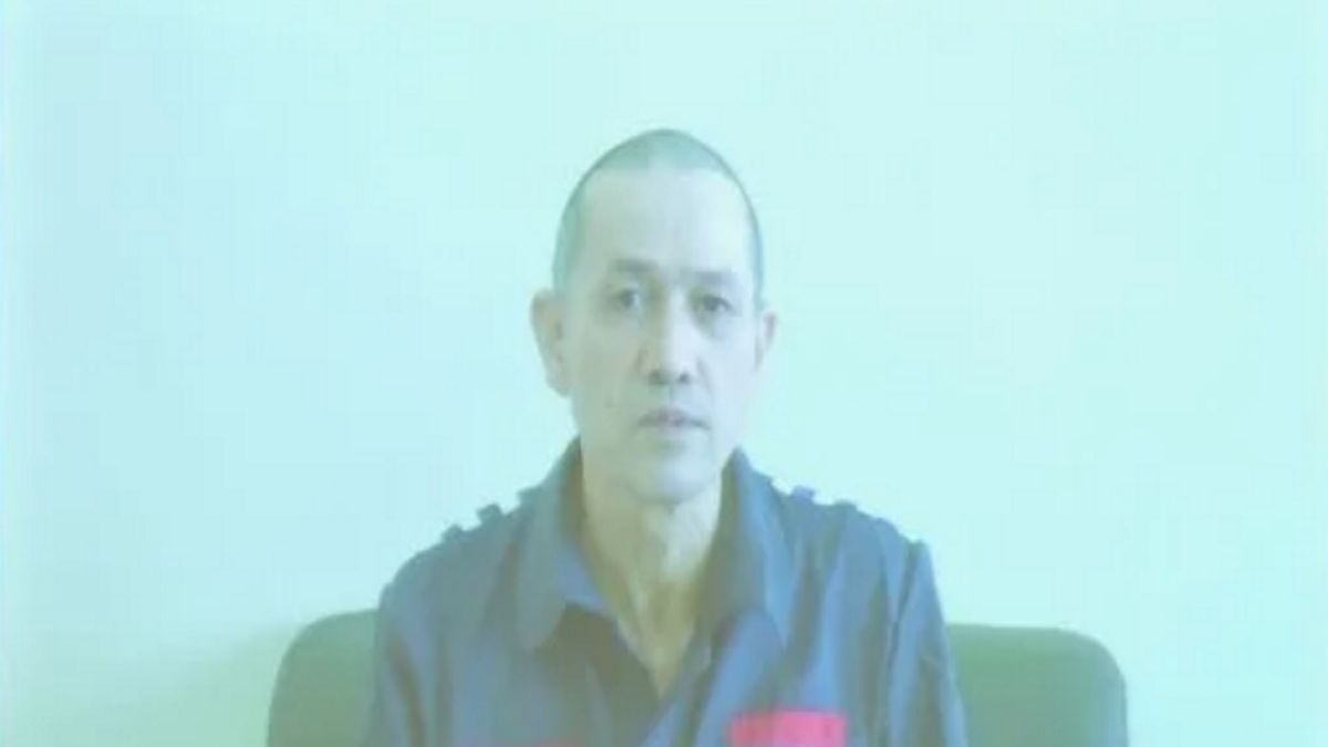 Groźne wideo, które pokazano na konferencji prasowej w Pekinie.