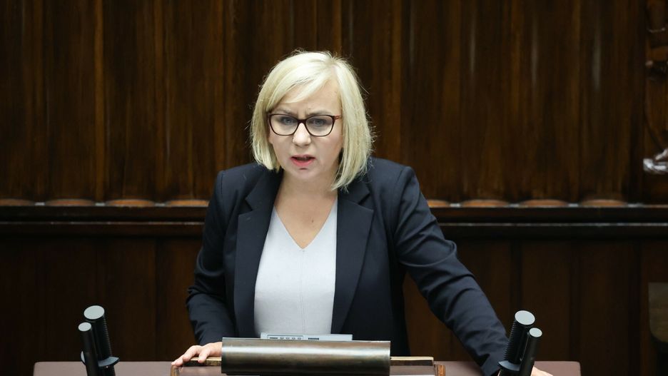 81. posiedzenie Sejmu IX kadencji
Fot. Piotr Molecki/East News Warszawa, 17.08.2023. 81. posiedzenie Sejmu IX kadencji.
N/z: poslanka Polski 2050 Paulina Hennig-Kloska
Debata nad wnioskiem rzadu o zarzadzenie ogolnokrajowego referendum.
Piotr Molecki