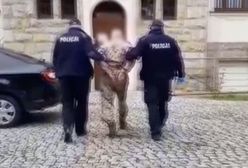 W domu miał amunicję, broń i granaty. Groził sąsiadom pozbawieniem życia