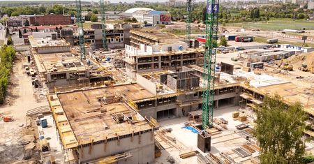 Przy ul. Krochmalnej powstaje osiedle z blisko 400 mieszkaniami na wynajem. Zajrzeliśmy na plac budowy