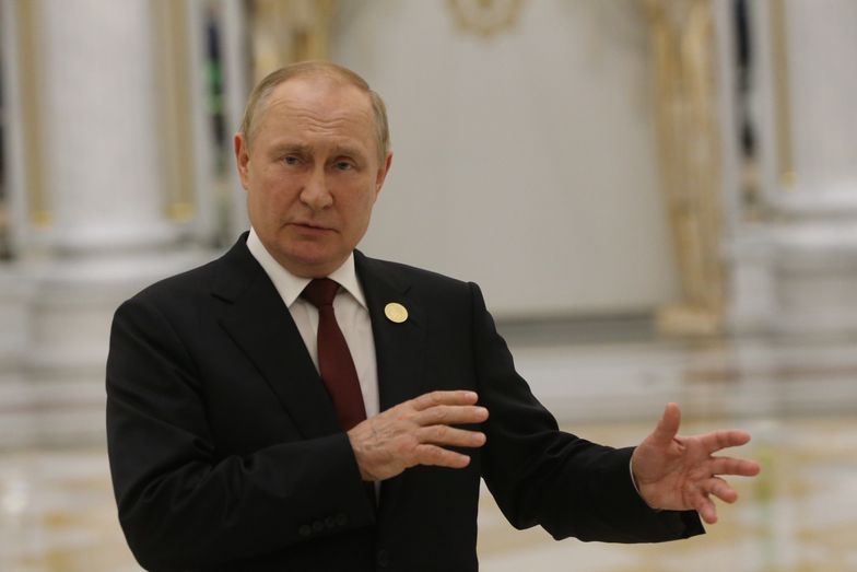 Putin pieniędzmi chce zachęcić do rosyjskich szkół