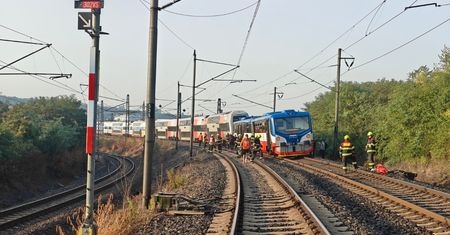 Zderzenie pociągów pasażerskich w Pradze