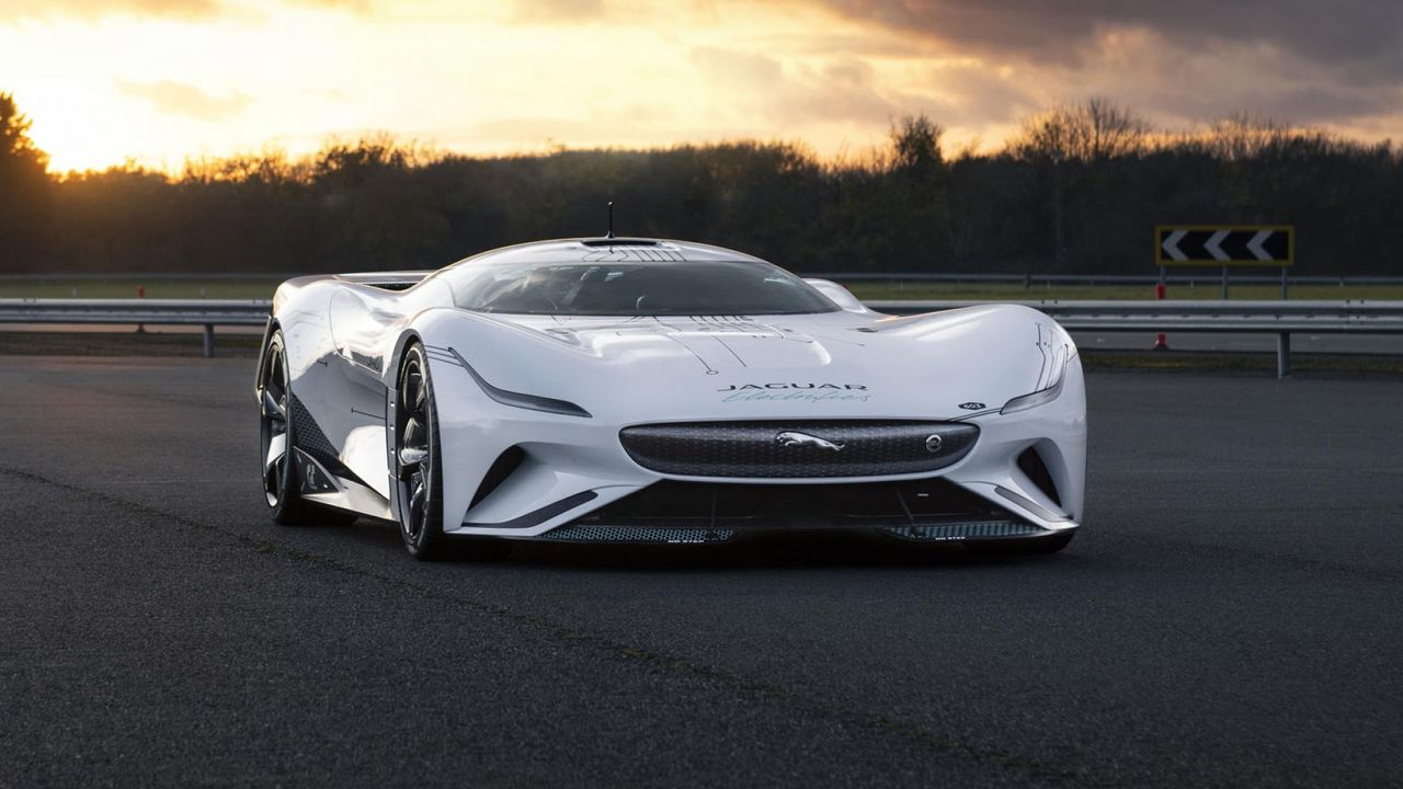 Jaguar Vision Gran Turismo SV robi wirtualną setkę w 1,8 sekundy. Zadebiutuje na PlayStation