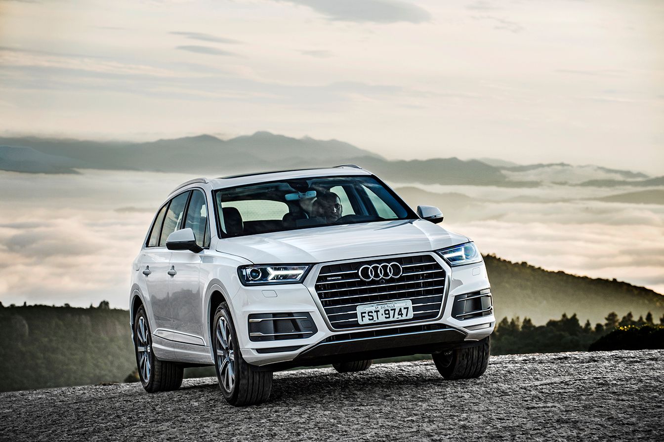 Audi Q7 1