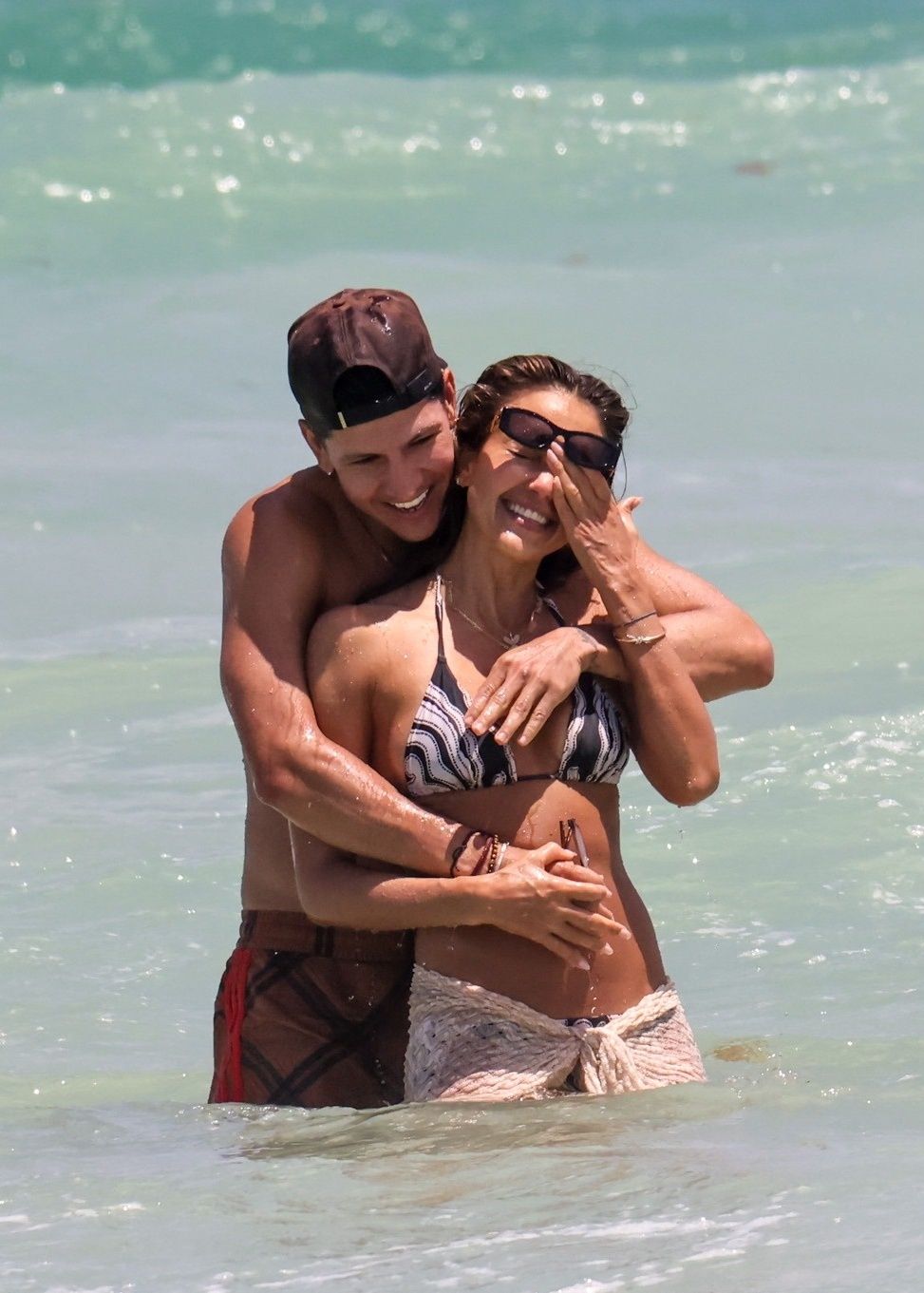 Jessica Alba i Danny Ramirez