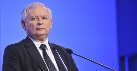 Wizyta Jarosława Kaczyńskiego w szpitalu NIE MIAŁA ZWIĄZKU Z KOLANAMI?