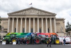 Rolnicy przed parlamentem w Paryżu. Zawieszają protest