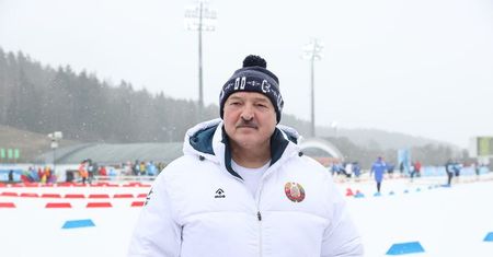 Wczoraj "długo rozmawiał z Putinem". Dziś znowu atakuje Polskę