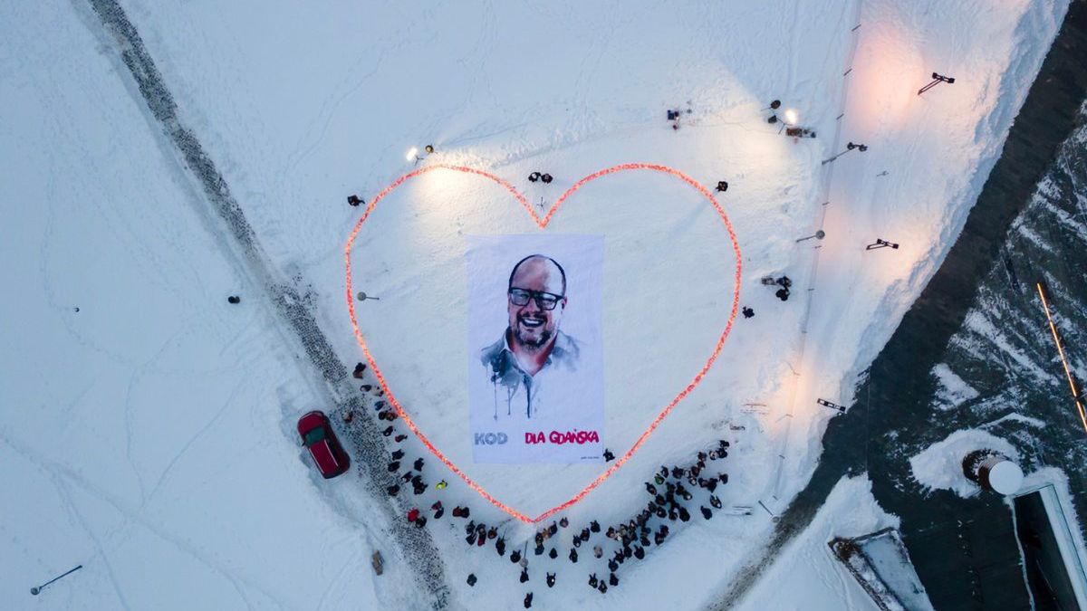 Serce dla Pawła Adamowicza w Gdańsku