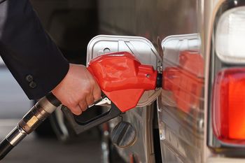 Kryzys podbija ceny ropy. Podnieśli kolejne prognozy