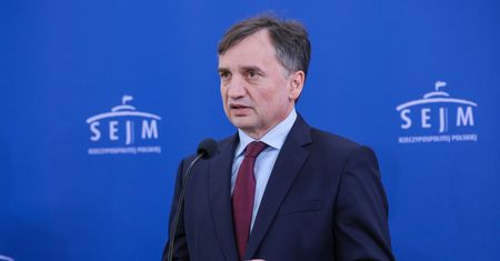 Są wyniki głosowania komisji ws. immunitetu Ziobry