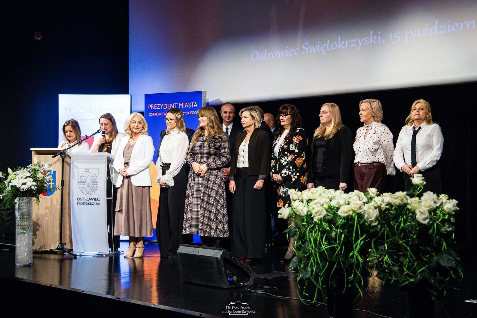 Święto ostrowieckiej oświaty. Były gratulacje, podziękowania i nagrody