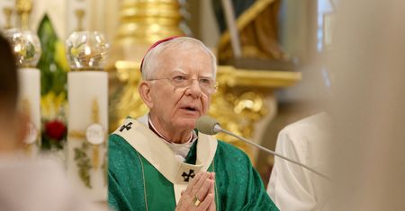 Abp Jędraszewski uderza w polską szkołę. Padły słowa o Hitlerze