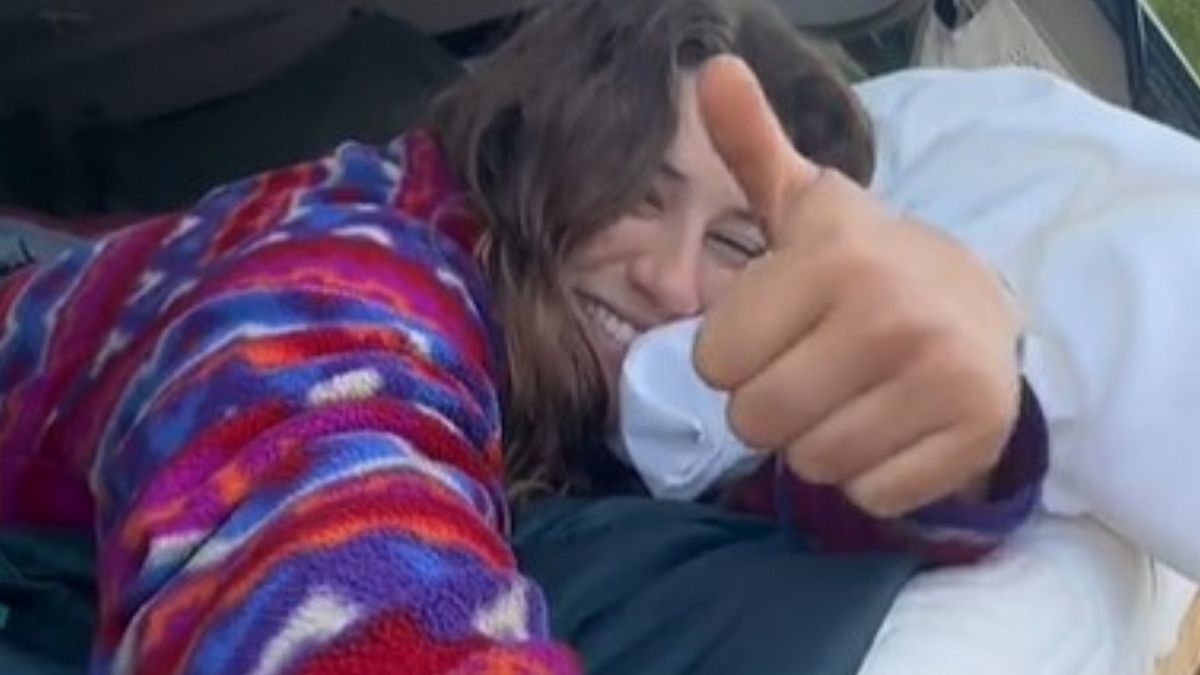 Żyje w tym miejscu. Przez to myje się raz na tydzień. 