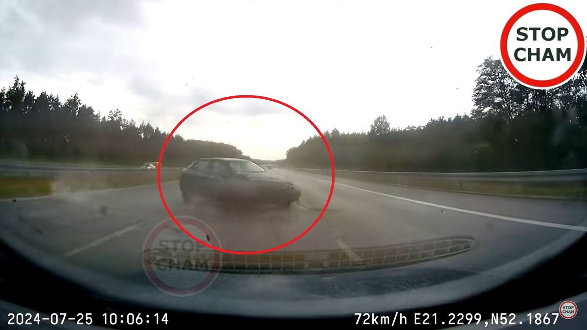 Na trasie S2 kierowca wpadł w poślizg i zaczął kręcić "piruety"  