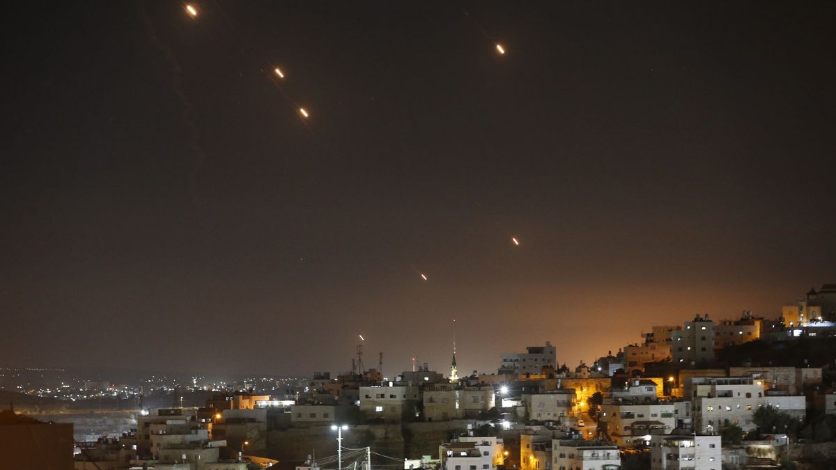 Irański atak rakietowy na Izrael