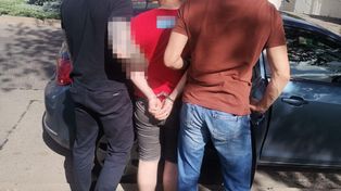 Warszawa. Gruzin prowadził lokal z nielegalnym hazardem. Podczas nalotu policjanci znaleźli przy nim narkotyki