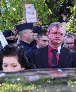 Umorzono śledztwo w sprawie oblania rosyjskiego ambasadora farbą