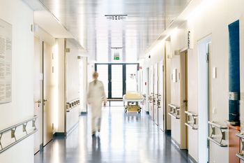 Kalisz: W szpitalu rozpoczął się remont holu głównego i wejścia. Zmiany dla pacjentów