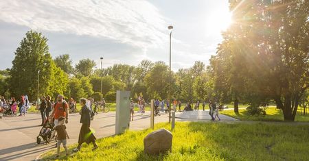Gigantyczny piknik na Dzień Dziecka w Parku Ludowym. W programie loty balonem, kajaki i dmuchańce