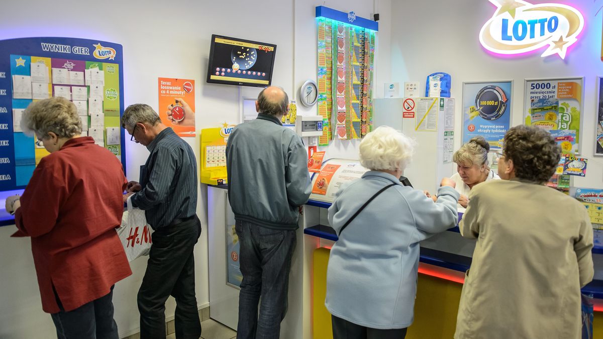 Trafił jako jedyny szóstkę w Lotto. Nagrodą podzieli się ze skarbówką