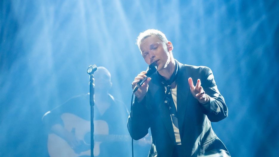 Igor Herbut z zespołem LemON Trio Akustyczne wystąpił podczas 29. gali Złotej Setki Pomorza i Kujaw.