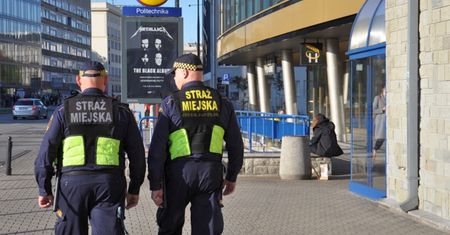 Płacą na start 7200 zł brutto. Szukają 100 osób do pracy