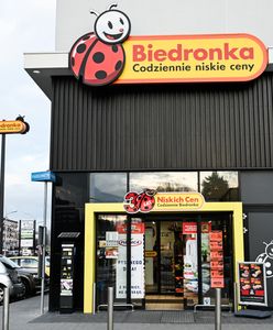 Zarobki w Biedronce w 2016 r. Tyle pracownicy dostawali "na rękę"