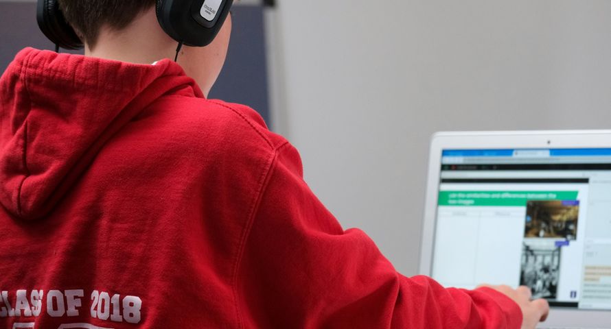 Strona z filmami dla dorosłych z rekordową karą. Brytyjski regulator reaguje na nieprawidłowości